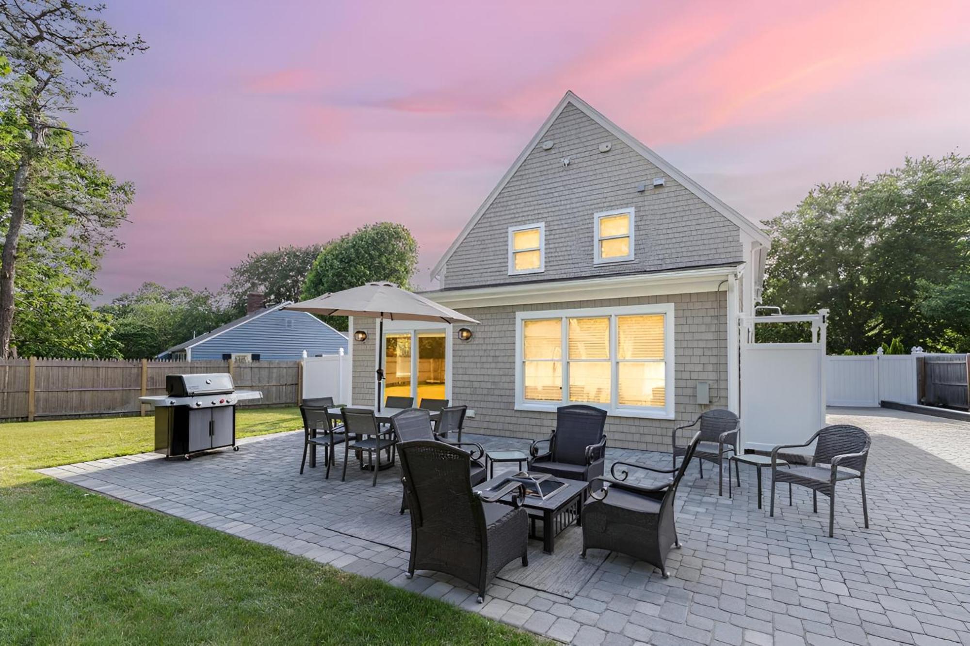Renovated & Sophisticated Home Near Beach & Shops! Barnstable Exterior foto