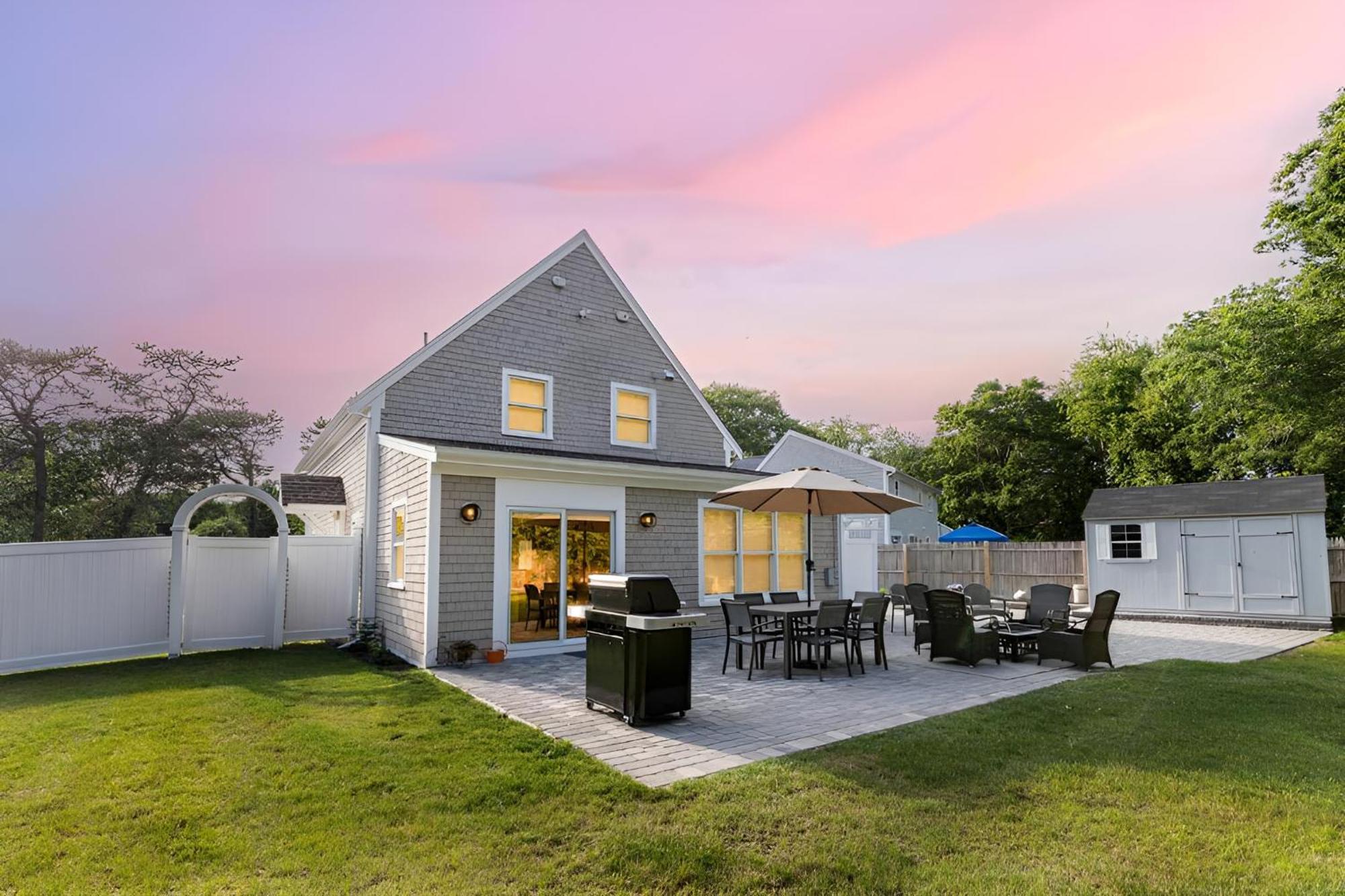 Renovated & Sophisticated Home Near Beach & Shops! Barnstable Exterior foto