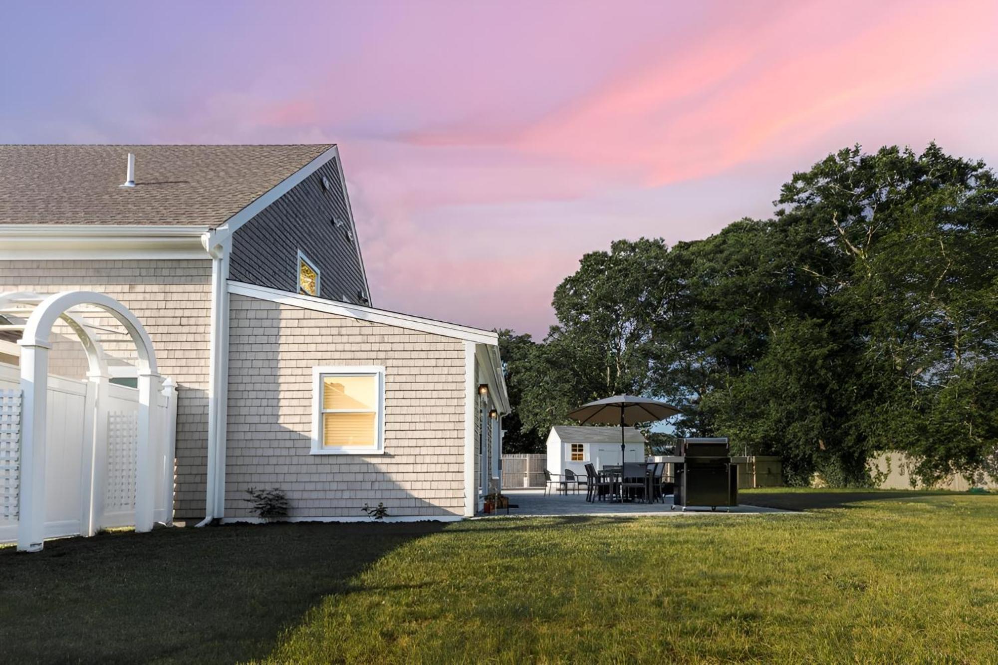 Renovated & Sophisticated Home Near Beach & Shops! Barnstable Exterior foto